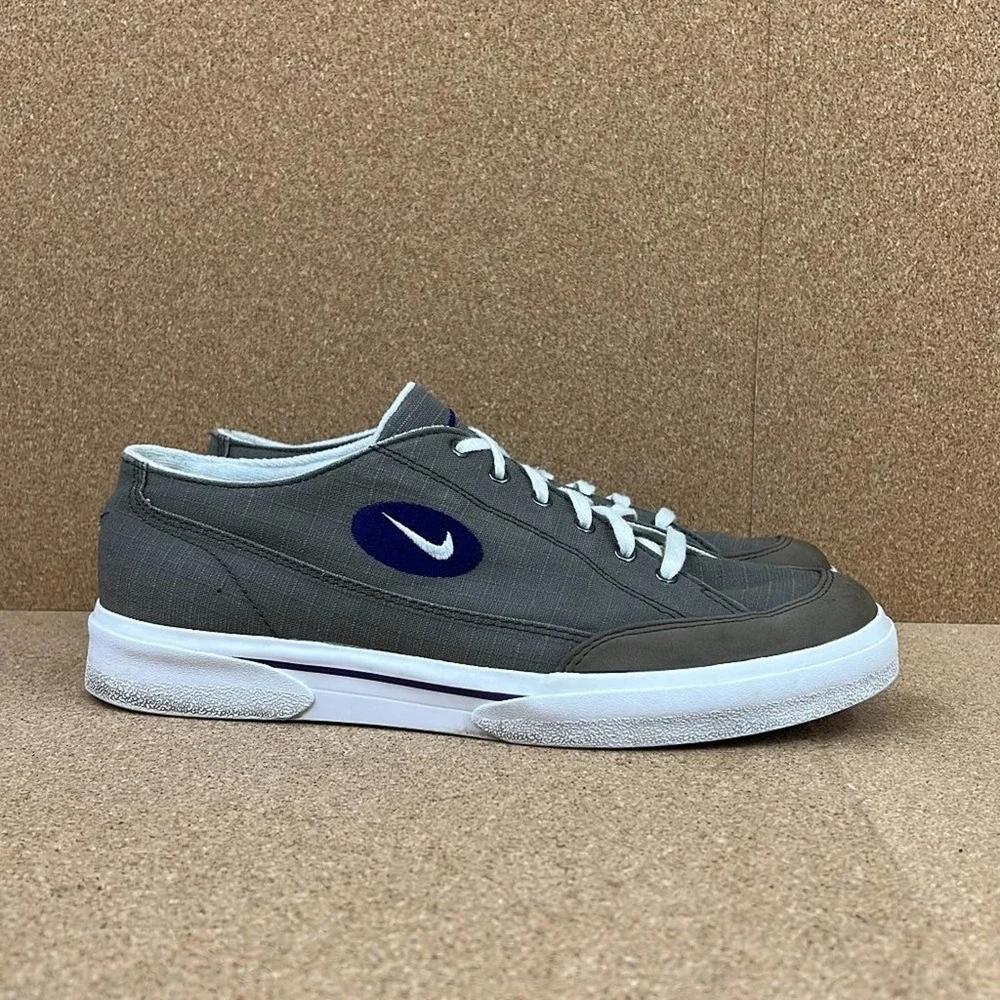 Nike Lace Up Sneaker Athletic Shoes Size 9.5